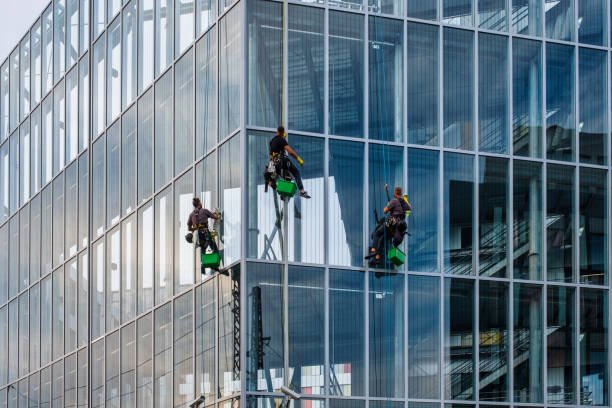 Window glass cleaning service